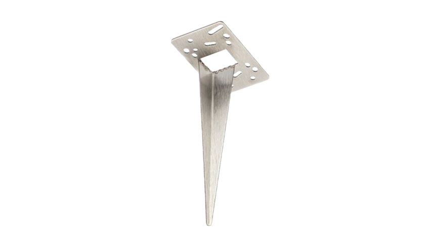 Die BOLD Erdeinbauspieß,  für kleine Leuchten und Steckdosenverteiler