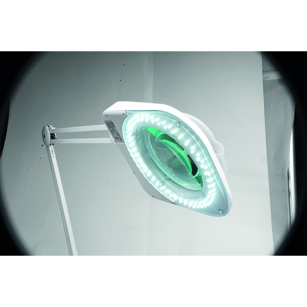 ELV Sparset: 9-W-Lupenleuchte plus Lötstation LS-80-D-II