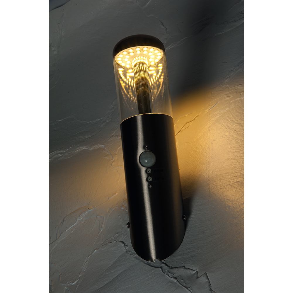 6-W-LED-Fackelleuchte mit 90°-Bewegungsmelder, warmweiß, 2er-Set