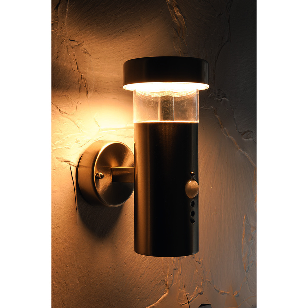 ELV SWL 400W 8-W-Sensor-LED-Wandleuchte mit 90°-Bewegungsmelder und Dämmerungssensor, warmweiß