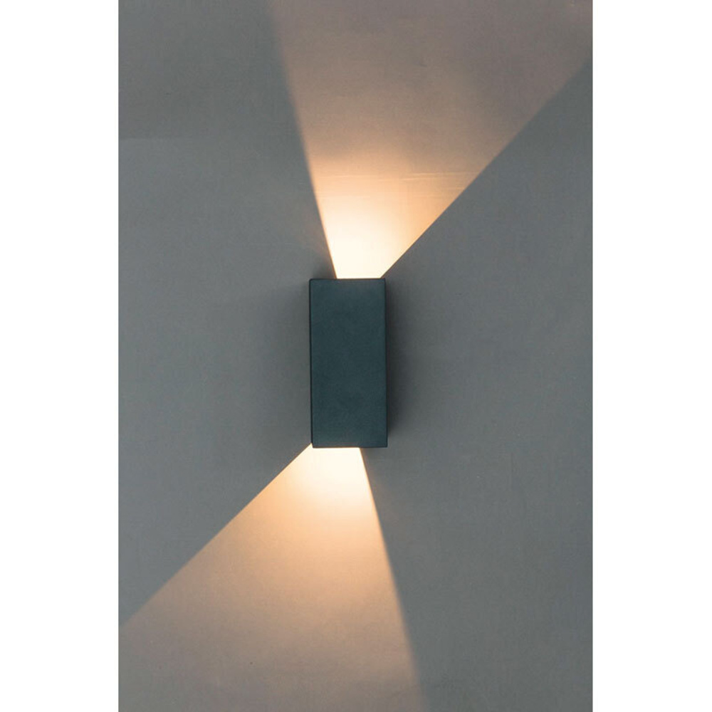 HEITRONIC 6-W-LED-Wandleuchte TILO mit einstellbarem Abstrahlwinkel, warmweiß, IP54