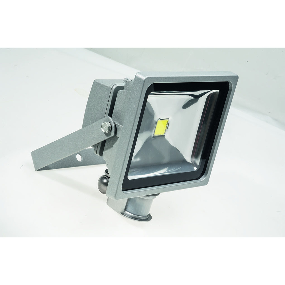 ELV 30-W-LED-Flutlichtstrahler mit 180°-Bewegungsmelder, kaltweiß, IP44