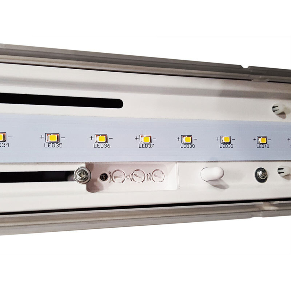 Müller Licht 35-W-LED-Feuchtraumwannenleuchte mit HF-Bewegungssensor, 3300 lm, 4000 K, IP65, 150 cm