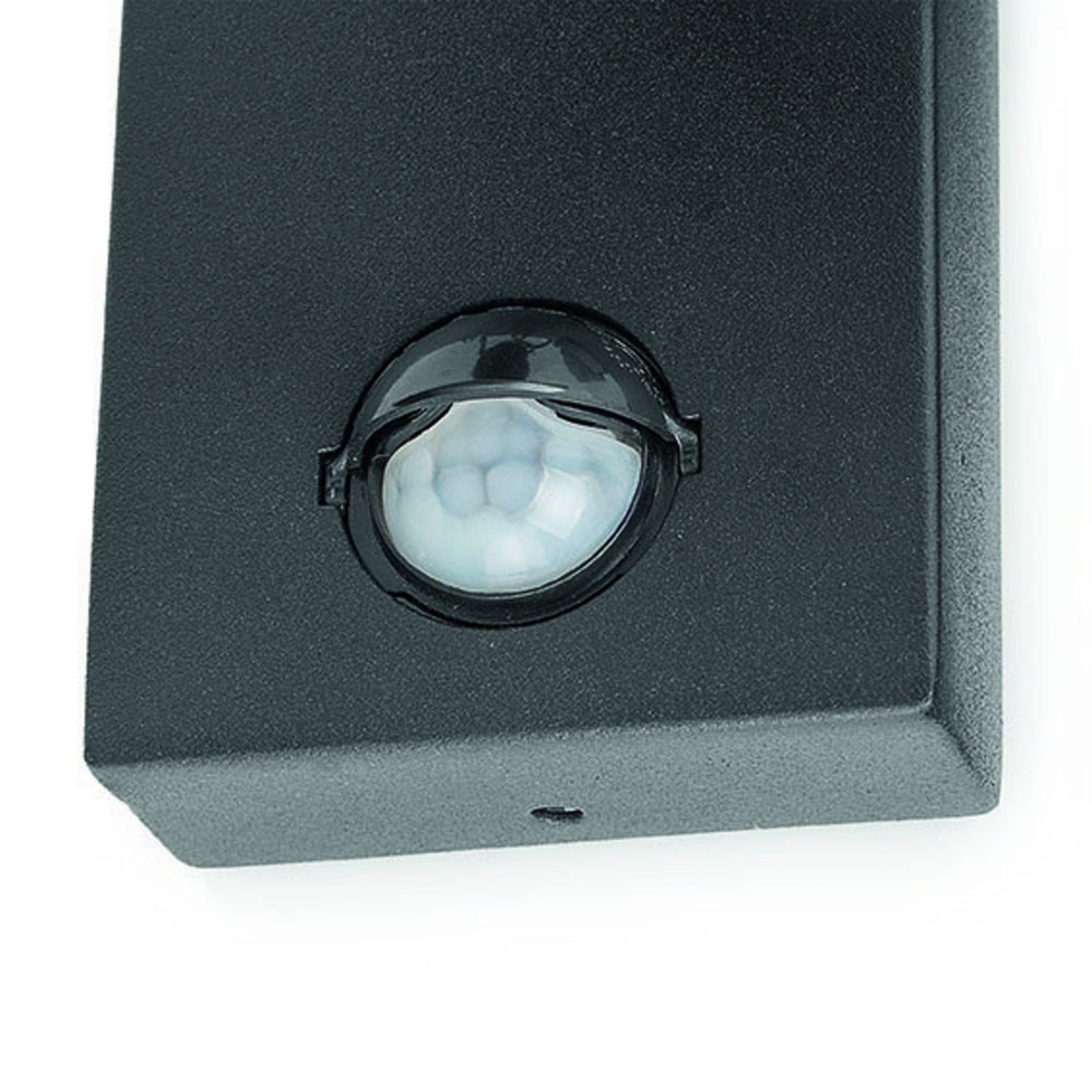 Smartwares Sensor-Wandleuchte mit PIR-Bewegungsmelder, Leuchteinheit ausrichtbar, schwarz, IP44