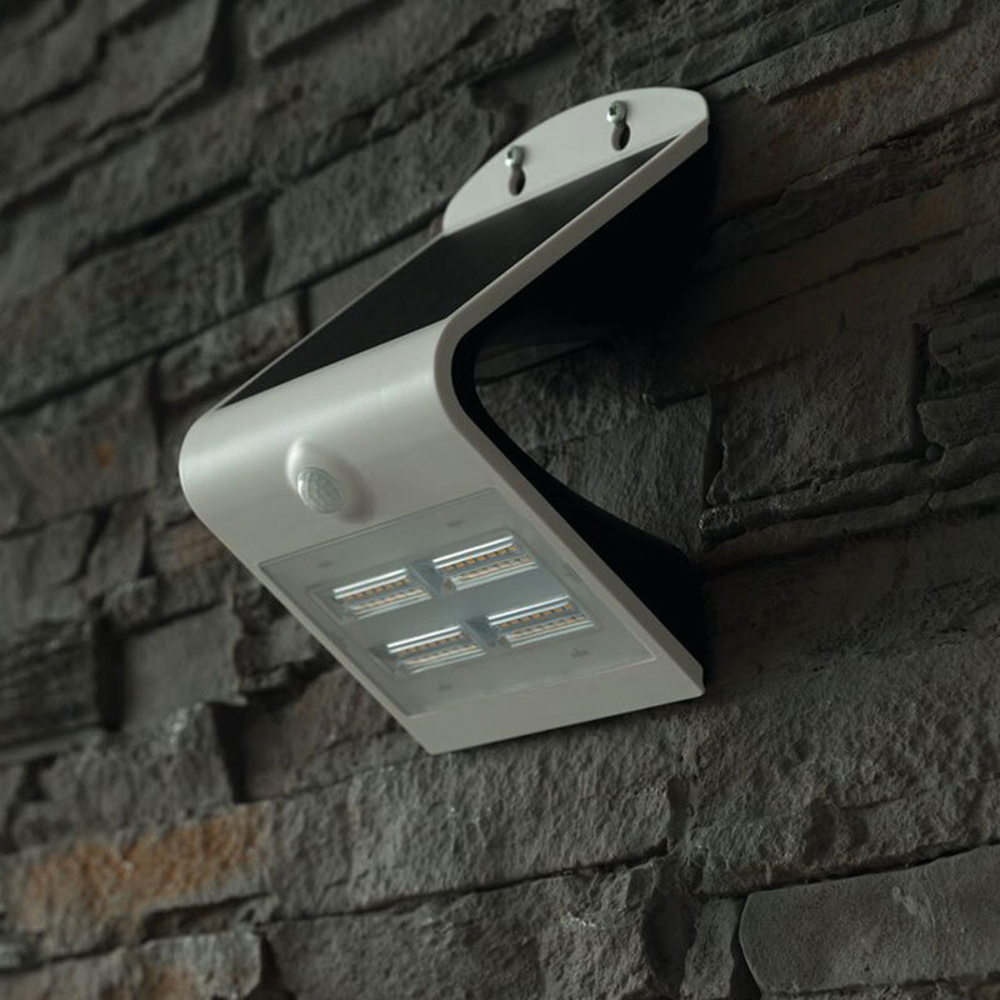 HEITRONIC 3,2-W-Solar-LED-Wandleuchte mit 120°-Bewegungsmelder, warmweiß