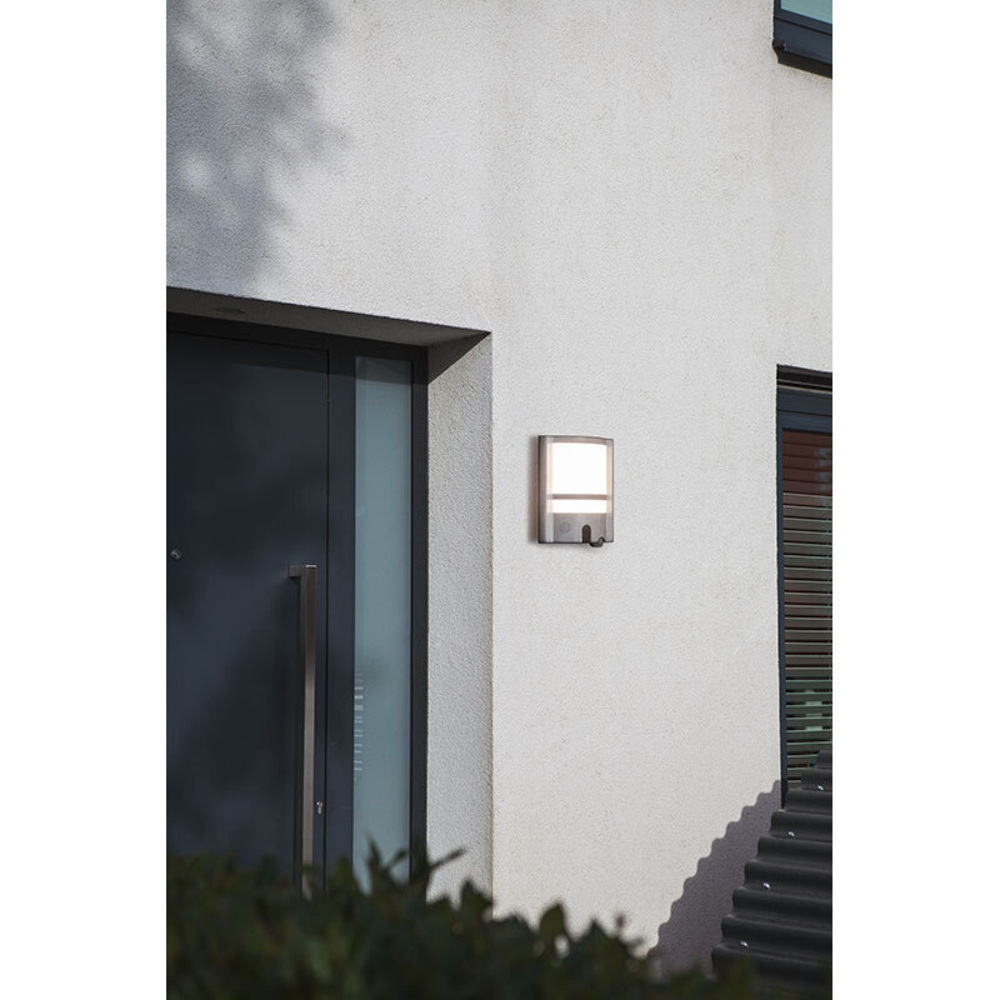 Lutec IP-Überwachungskamera mit LED-Leuchte VESTA ST1906-CAM, HD (720p), App-Zugriff