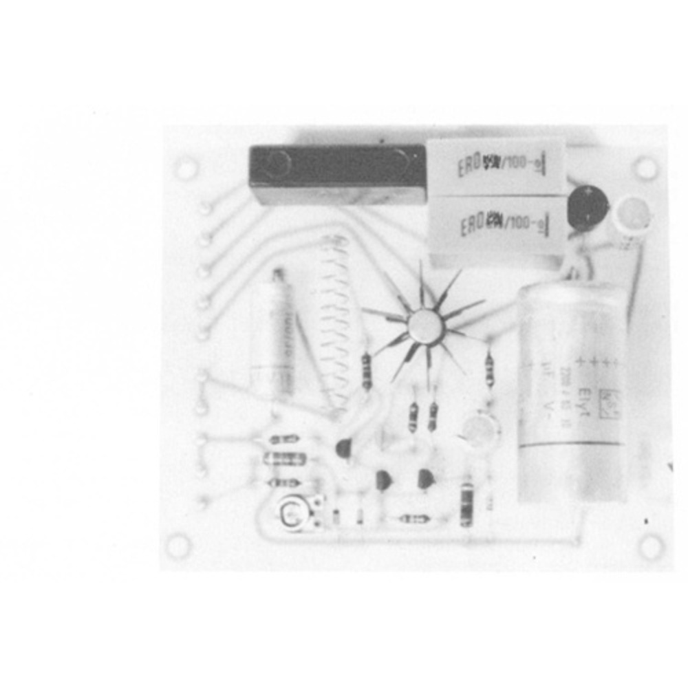 Elektronisch stabilisiertes Netzgerat 0 — 30 V, 1 A