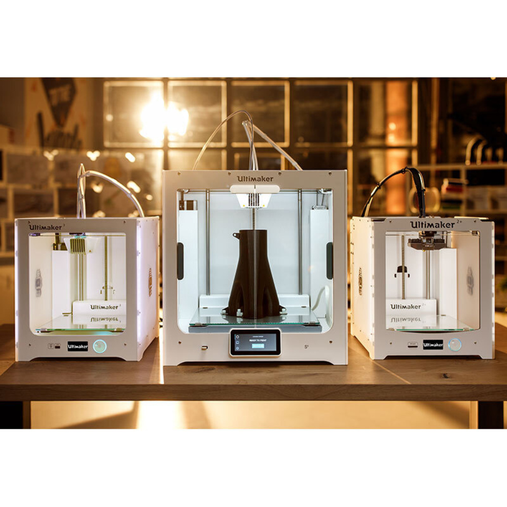 Ultimaker S5 3D-Drucker, Dual-Extruder, WiFi, App-Steuerung, mit 11,9 cm (4,7") Touchscreen