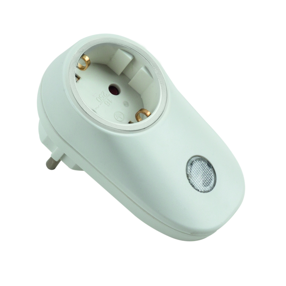 HEITRONIC Steckdosenadapter mit Dämmerungssensor, bis 690 W belastbar, IP20