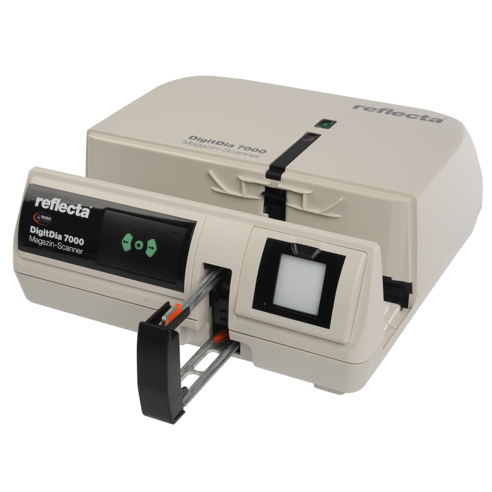 BRAUN Magazin-Diascanner MultiMag SlideScan 7000, 10.000 dpi, mit Staub- und Kratzerentfernung (IR)