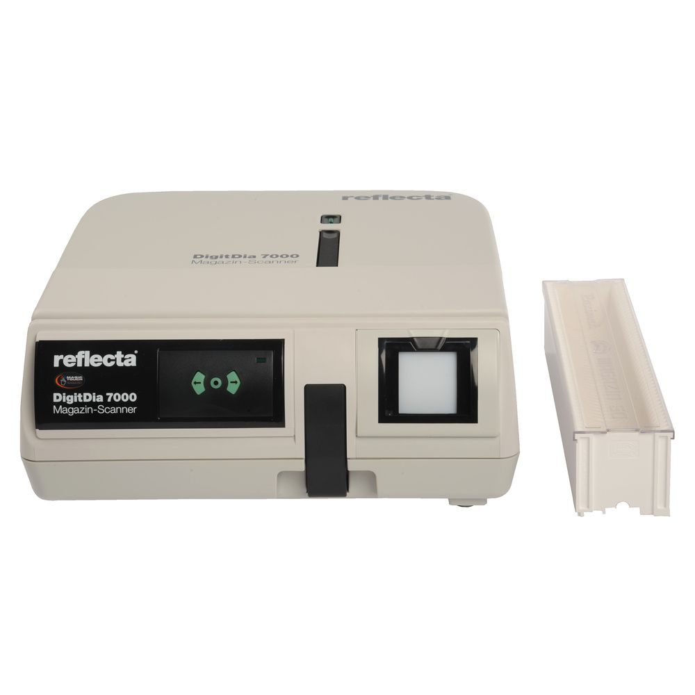 BRAUN Magazin-Diascanner MultiMag SlideScan 7000, 10.000 dpi, mit Staub- und Kratzerentfernung (IR)