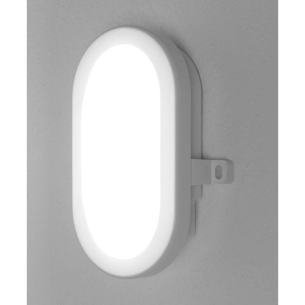 LEDVANCE 5,5-W-Wand-/Deckenleuchte BULKHEAD, weiß, 450 lm, kaltweiß, IP54