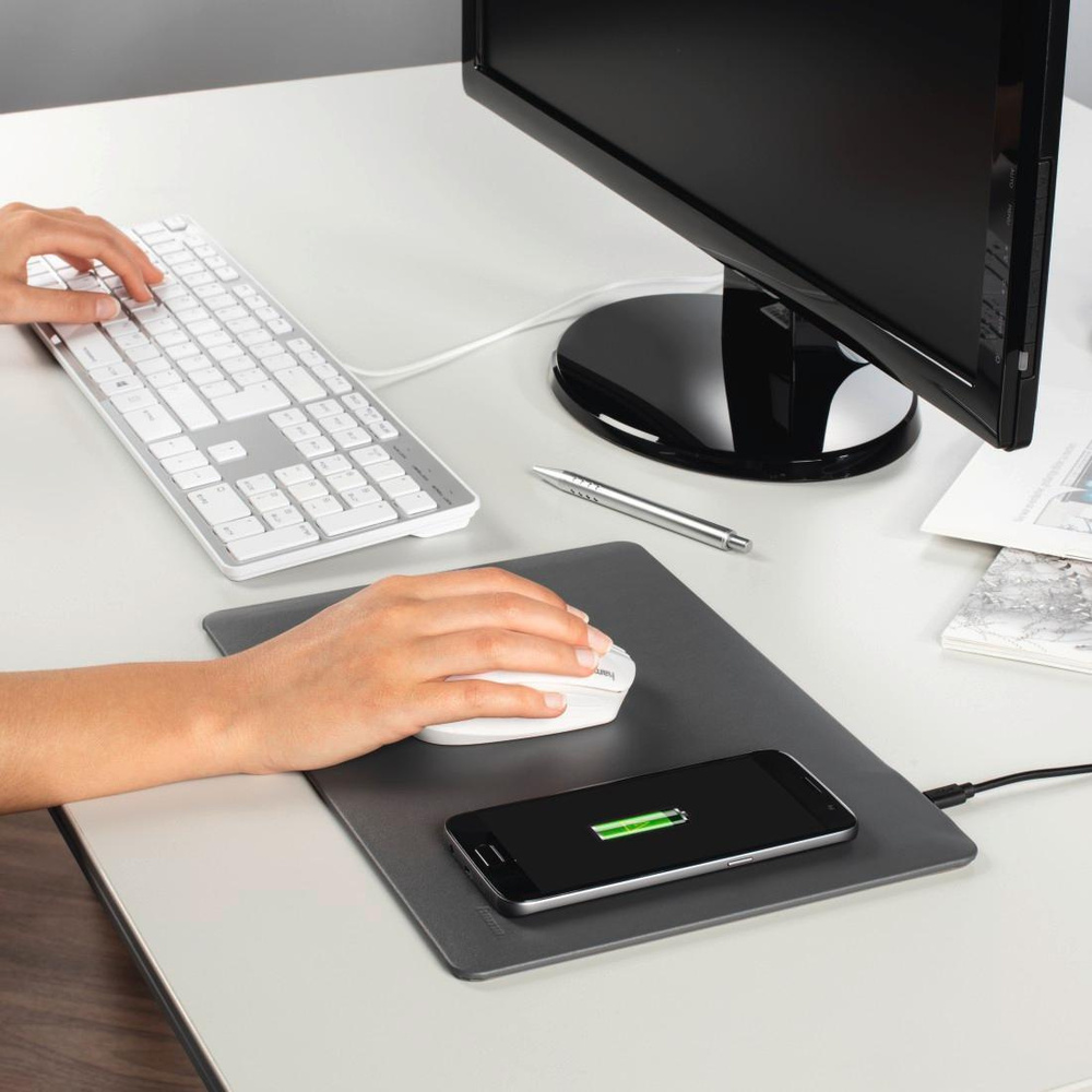 hama Mauspad "Wireless Charging", integrierte 5-W-Qi-Ladefläche, PU-Material, inkl. Micro-USB-Kabel