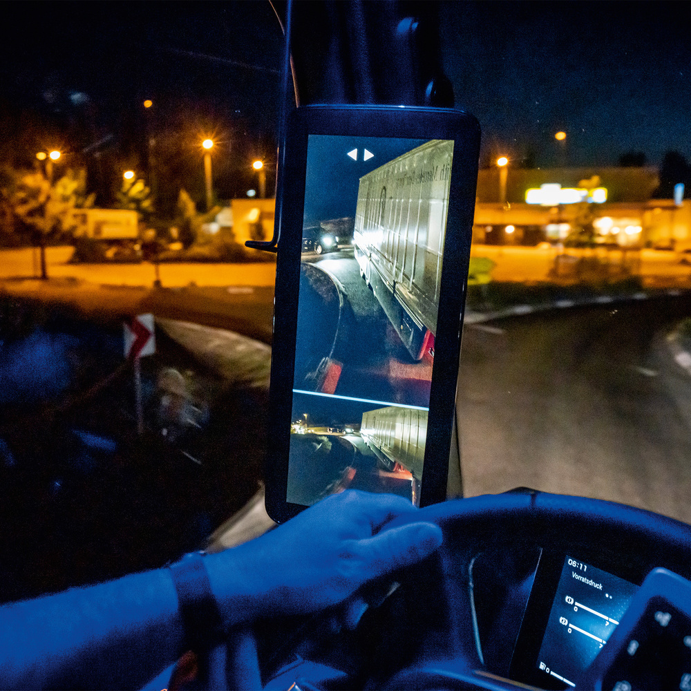 Die neuen Beifahrer - Fahrer-Assistenzsysteme und Bedienkonzepte im Auto Teil 1