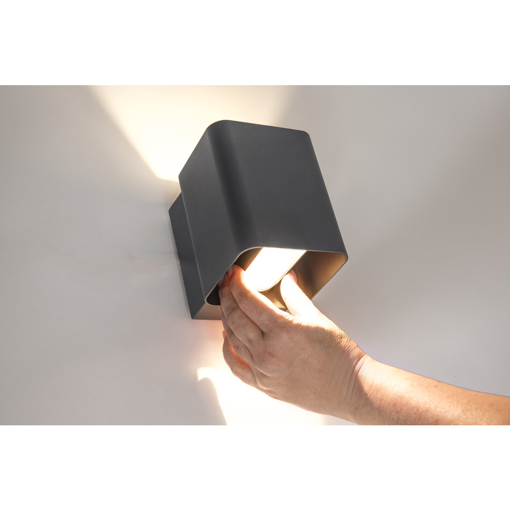 HEITRONIC 13,5-W-LED-Wandleuchte SOPHIE, einstellbarer Lichtaustritt, 760 lm, 3000 K, warmweiß, IP54