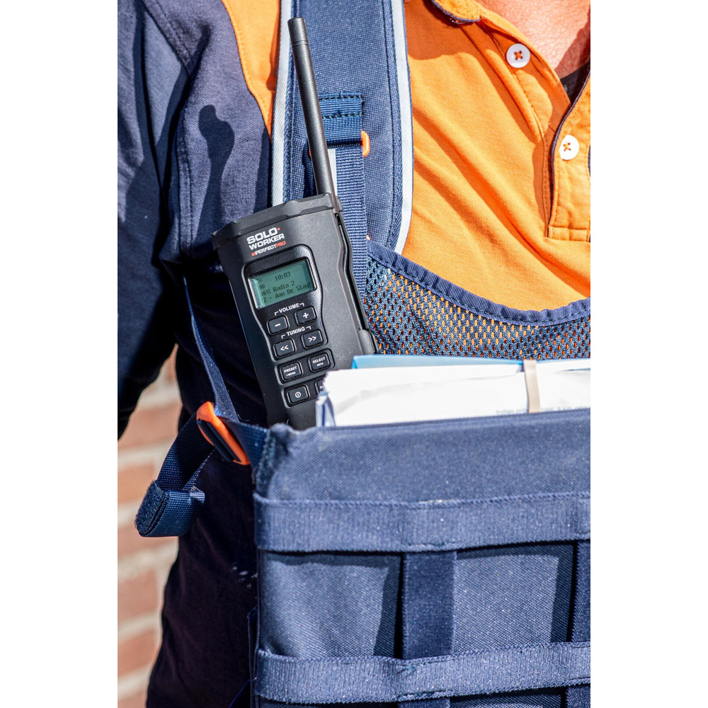 PerfectPro Ultrakompaktes Outdoor-/Baustellenradio SOLOWORKER, DAB+/UKW, Bluetooth-Streaming, IP64