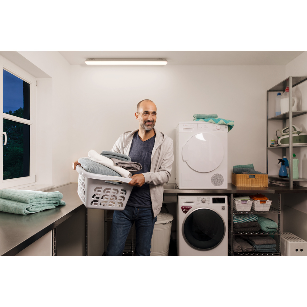 LEDVANCE SMART+ WiFi 18-W-LED-Feuchtraumwannenleuchte, 1900 lm, Tunable White, dimmbar, App, 120 cm