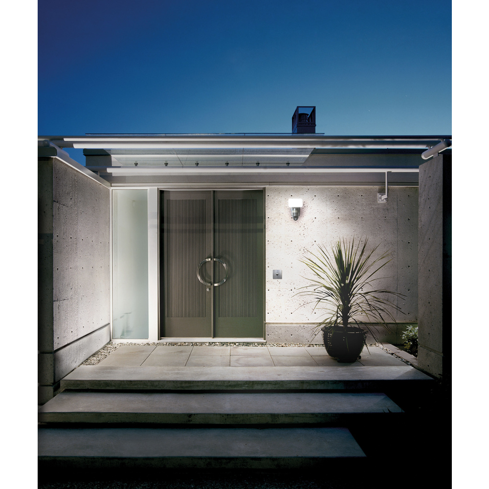 LEDVANCE SMART+ WiFi 24-W-LED-Leuchte mit IP-Überwachungskamera FLOOD CAMERA, 1800 lm, Full-HD
