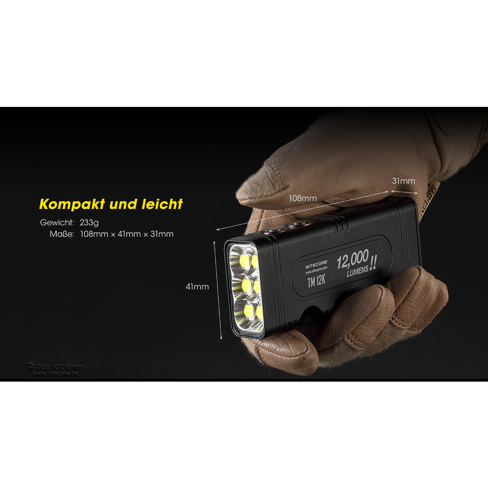 Nitecore Hochleistungs-LED-Taschenlampe TM12K, max. 12000 lm, 250 m Leuchtweite, OLED-Display, IP68